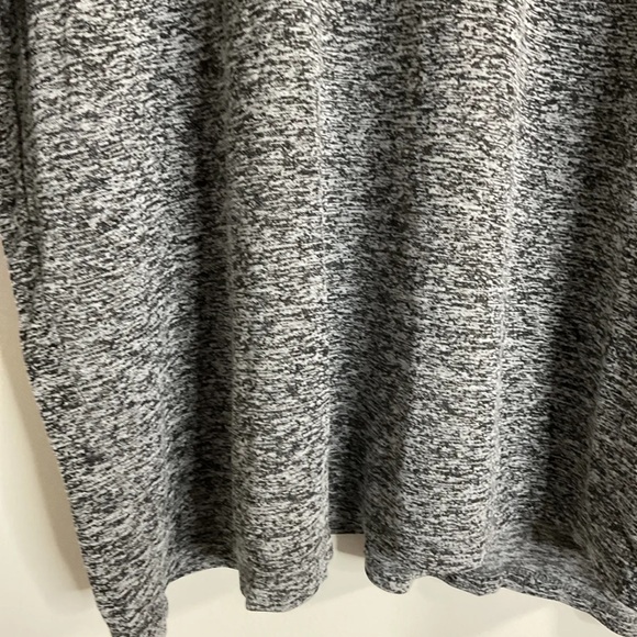 3X Women’s Black And White Long Sleeve Pullover Shirt By Premise Studio - Picture 6 of 6